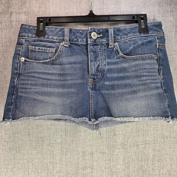 American Eagle Outfitters Dresses & Skirts - American Eagle Y2K Denim Mini Skirt VTG Button Fly SZ 2 Raw Frayed Hem Grunge